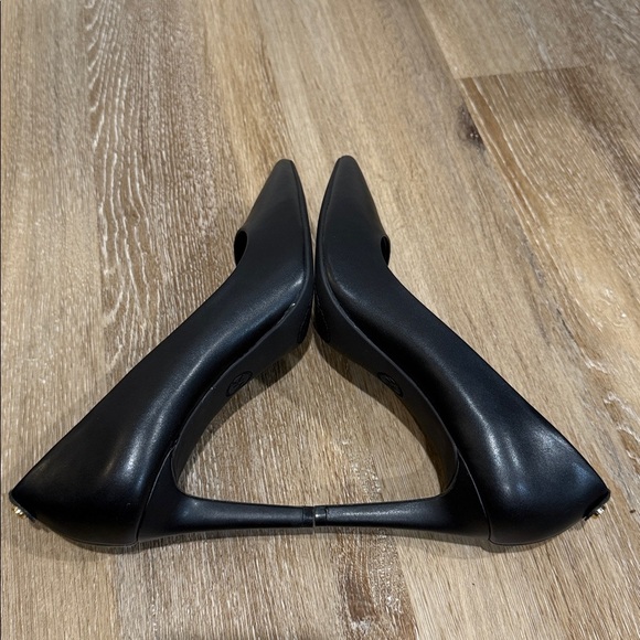 Michael Kors Size 10 Black Heels - Picture 6 of 12